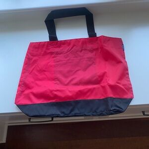 Lands’ End urban tote bag.  NWT.  Nylon
